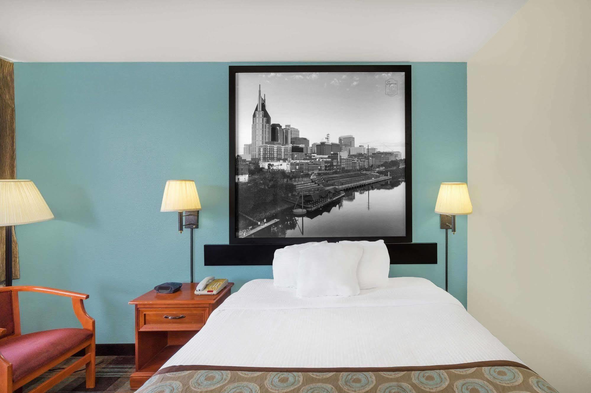 ซูเปอร์ 8 บาย วินด์แฮม แนชวิลล์ ดาวน์ทาวน์ Hotel ภายนอก รูปภาพ