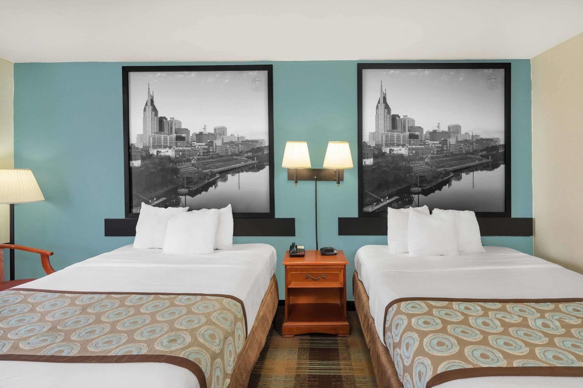 ซูเปอร์ 8 บาย วินด์แฮม แนชวิลล์ ดาวน์ทาวน์ Hotel ภายนอก รูปภาพ