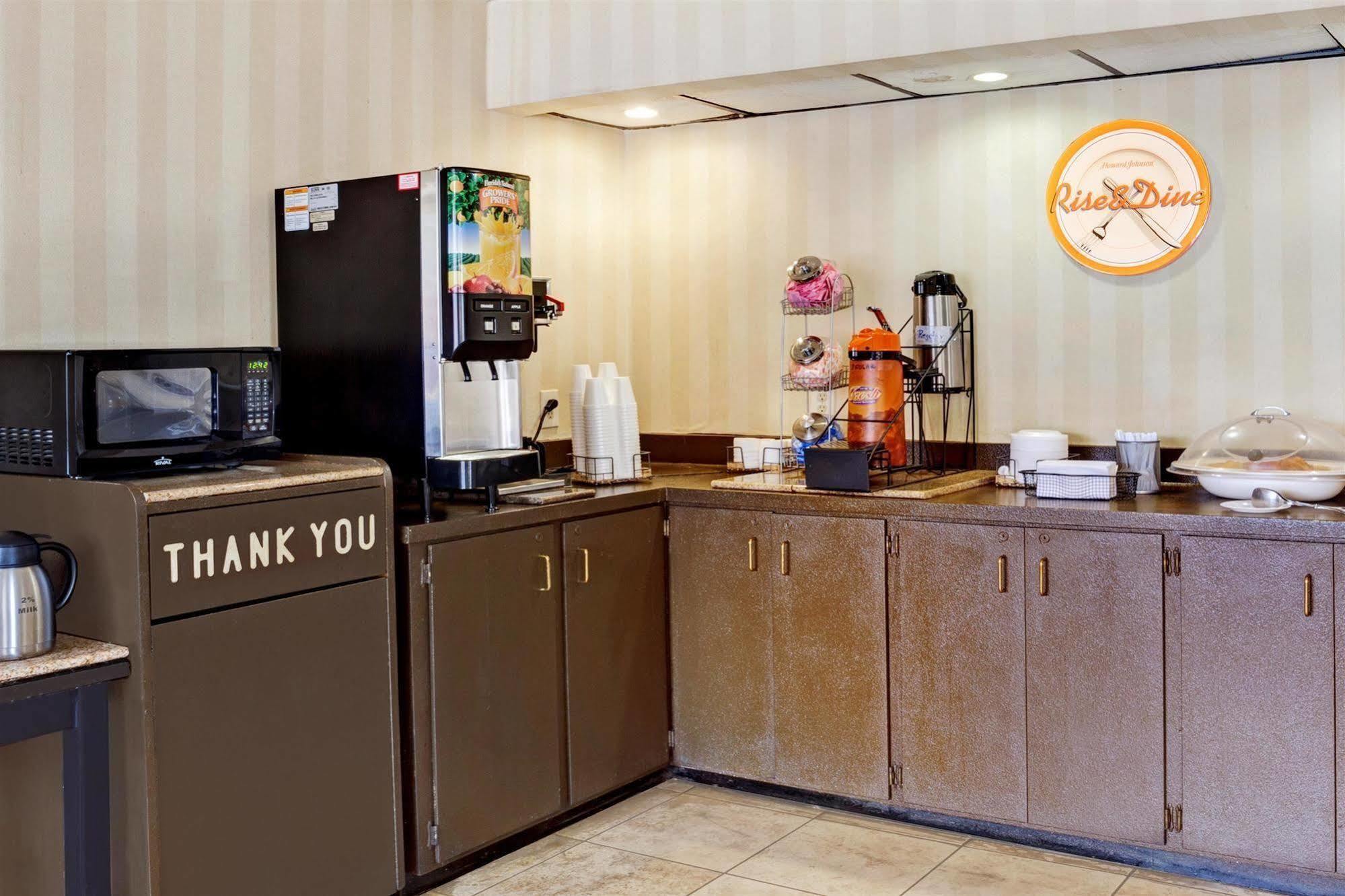 ซูเปอร์ 8 บาย วินด์แฮม แนชวิลล์ ดาวน์ทาวน์ Hotel ภายนอก รูปภาพ
